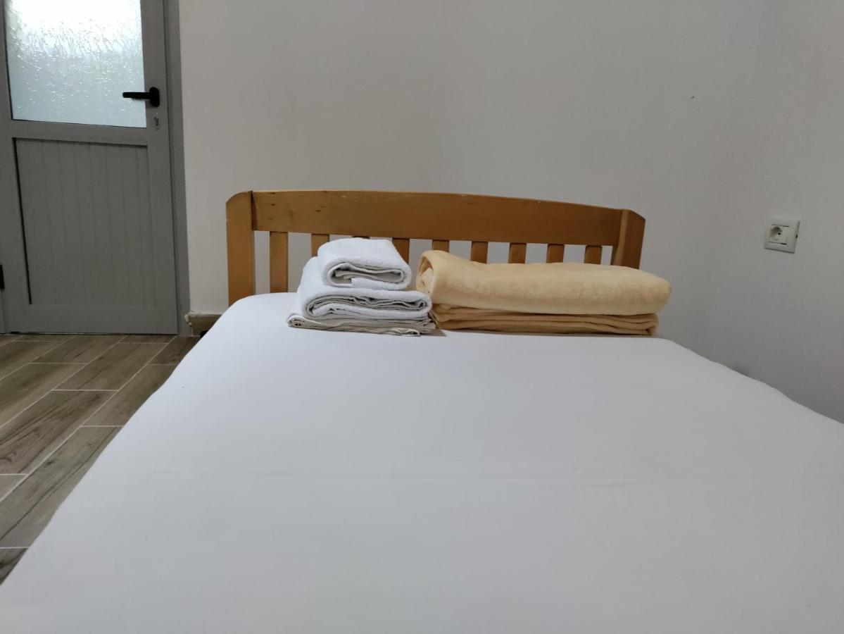 Guesthouse Kroi City Center Берат Стая снимка